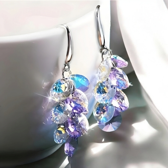 Aura Quartz ✦ Cluster Dangle Earrings ✦ 925 Silver Hooks ✦ Iridescent ✦ NWT - Picture 1 of 13